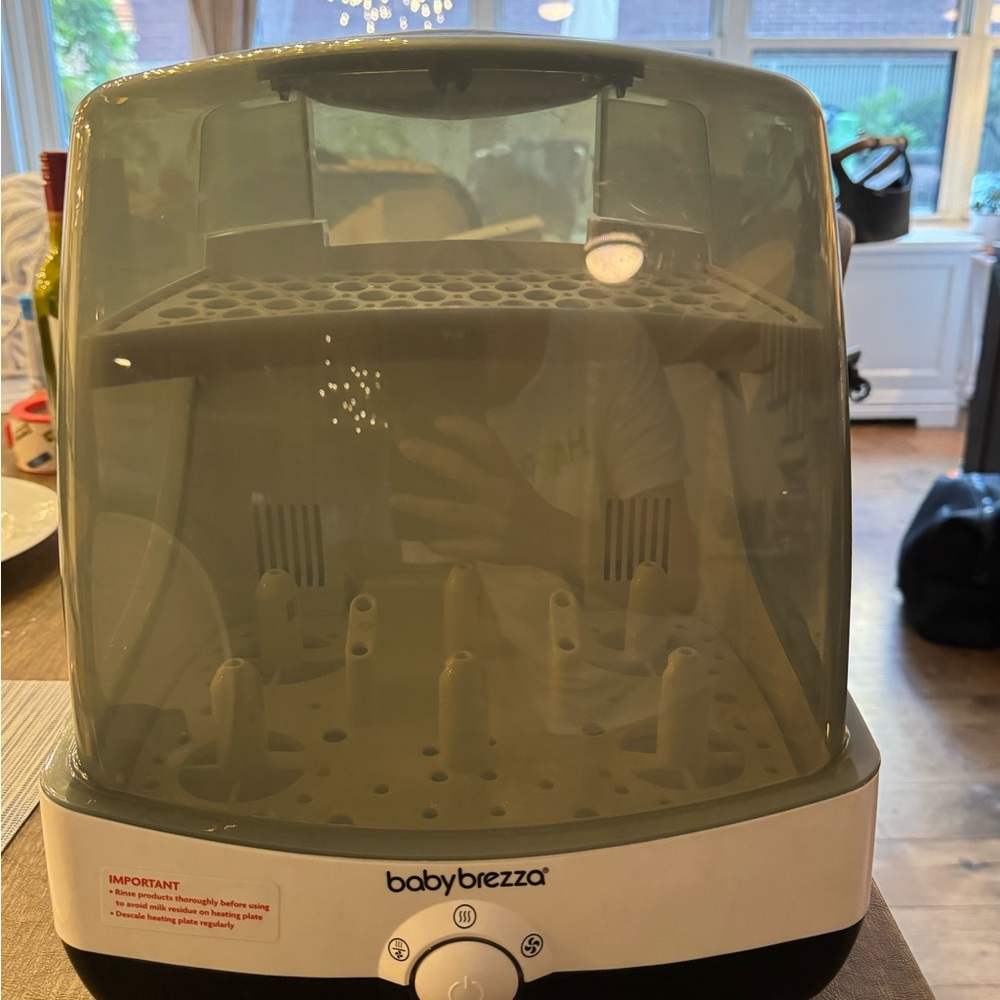 Baby Brezza Bottle Sterilizer - Black and Gray